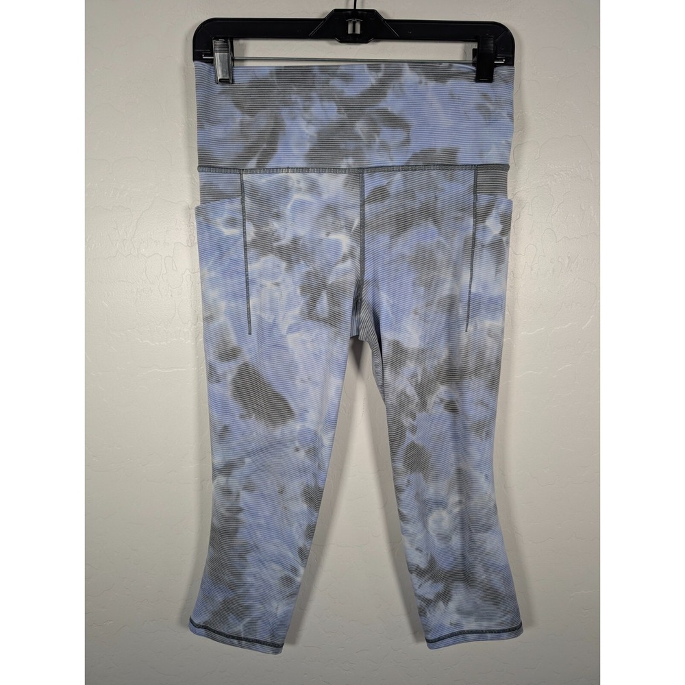 ATHLETA Leggings Women's Medium Blue Salutation Stash Pocket II Capri Tight Gym‎